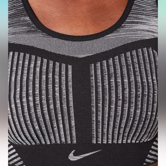 NWT- Nike Women's Flyknit High-Support Training Sports Bra- Size Small - Picture 4 of 12
